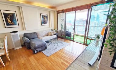 Great dea! Pet friendly 2 bedroom with unblocked city view next to the park in Asoke