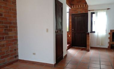 44450 Casa en venta en el sector El Retiro
