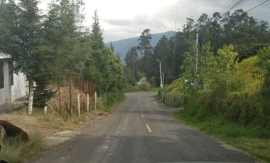 EN VENTA TERRENO SAN JUAN DE CUMBAYA COLEGIO TERRANOVA, $250.000.