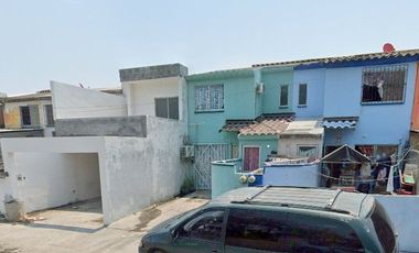 Casa en Fraccionamiento Geovillas los Pinos, Veracruz, ¡Compra directa con el Banco, no se aceptan créditos!