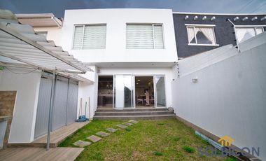 Casa en Ricuarte cercana a los bomberos y megatienda del sur de Ricauarte