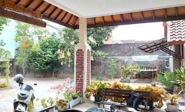 Rumah Etnik Luas Hanya 100 meter dari Perempatan Gedongkuning