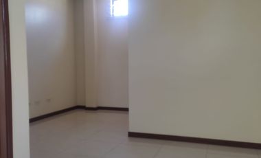 Se alquila casa en ciudad celeste