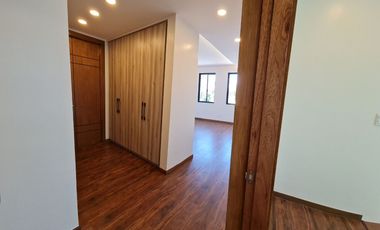 Modern Design House for Sale, BF Homes.