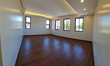 Modern Design House for Sale, BF Homes.