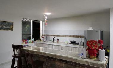 VENDO HERMOSA CASA CAMPESTRE EN LA VIA MORELIA ALCALA