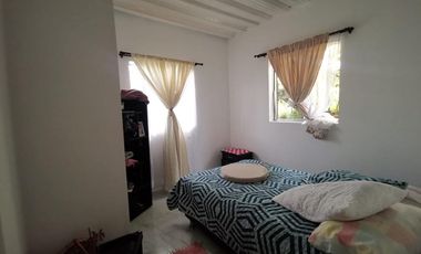 VENDO HERMOSA CASA CAMPESTRE EN LA VIA MORELIA ALCALA