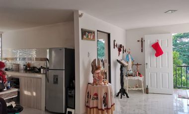 VENDO HERMOSA CASA CAMPESTRE EN LA VIA MORELIA ALCALA