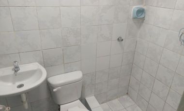 Local u oficina esquinero de alquiler, Sauces 2, Planta Baja, uso comercial