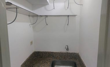 Local u oficina esquinero de alquiler, Sauces 2, Planta Baja, uso comercial