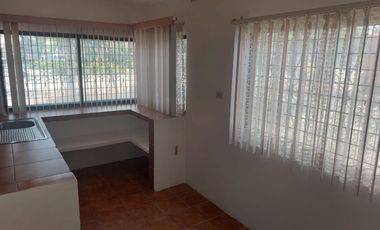 Local u oficina esquinero de alquiler, Sauces 2, Planta Baja, uso comercial