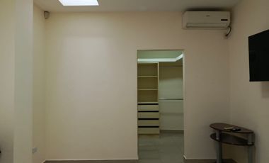 Departamento amoblado de alquiler en Urdesa Central, Planta Baja.