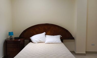 Departamento amoblado de alquiler en Urdesa Central, Planta Baja.