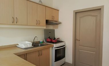 Departamento amoblado de alquiler en Urdesa Central, Planta Baja.