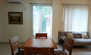 Departamento amoblado de alquiler en Urdesa Central, Planta Baja.