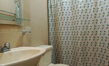 Departamento amoblado de alquiler en Urdesa Central, Planta Baja.