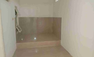 Pinhome 160524 
Dijual cepat !!!
Rumah sudah di renov 2 lantai  di perum riverview dekat pondok Candra waru Sidoarjo 

Lt 110 ( 10 x 11 ) 
Lb 150 M2