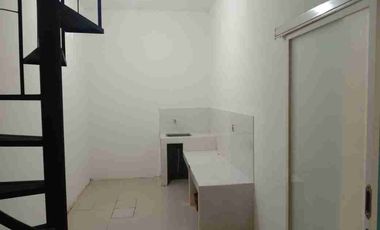 Pinhome 160524 
Dijual cepat !!!
Rumah sudah di renov 2 lantai  di perum riverview dekat pondok Candra waru Sidoarjo 

Lt 110 ( 10 x 11 ) 
Lb 150 M2