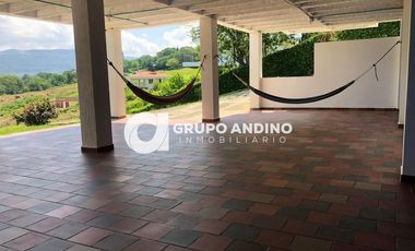 Se vende Parcela en Condominio Castilla Real - Pinchote