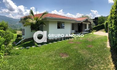 Se vende Parcela en Condominio Castilla Real - Pinchote