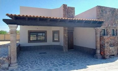 Casa de 1 piso, 210 m2, 3 recámaras, seguridad amenidades, San Miguel de Allende