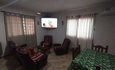 Casa cuatro dormitorios (en Magdalena, provincia de Bs As)
