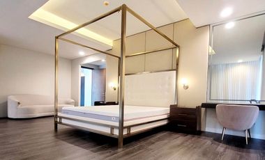 Prestigious Penthouse For Sale : Viridian Hills 5 Bedroom, Own luxury with Balconies, High Ceilings, Pool, and Elevator. Pet-friendly, 4 parking. Act 