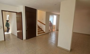 CASA EN VENTA EN IXTAPAN DE LA SAL, EDO. DE MEXICO