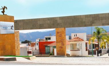 CASA EN VENTA EN IXTAPAN DE LA SAL, EDO. DE MEXICO