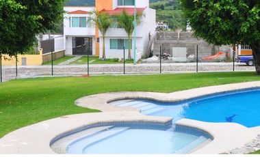 CASA EN VENTA EN IXTAPAN DE LA SAL, EDO. DE MEXICO
