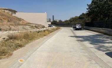Venta de terreno en Bosque Real