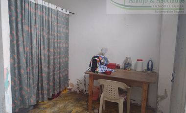 VENDEMOS CASALOTE CON TERRAZA Y LOCALES.