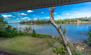 Stunning Riverside Home Phibun, Ubon Ratchathani Thailand
