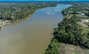Stunning Riverside Home Phibun, Ubon Ratchathani Thailand