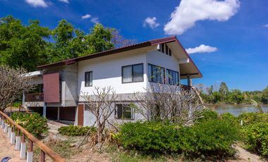 Stunning Riverside Home Phibun, Ubon Ratchathani Thailand