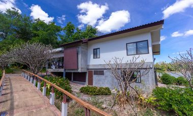 Stunning Riverside Home Phibun, Ubon Ratchathani Thailand