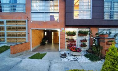 HERMOSA CASA UNIFAMILIAR CERCA AL CENTRO COMERCIAL SAN NICOLAS RIONEGRO
