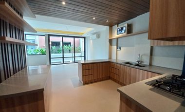 LIVE IN LUXURY: 4-Storey Townhouse in Rosevale Estates! 🏡 Unit E | 3 Car Garage | Multi-level Living at its Finest | Fully Airconditioned | Premium Am