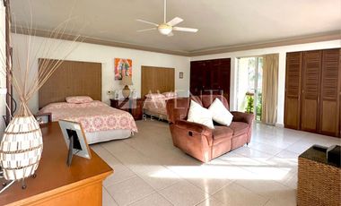 Casa en Venta, Isla Dorada Residencial, Cancún Quintana Roo.