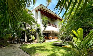 Casa en Venta, Isla Dorada Residencial, Cancún.