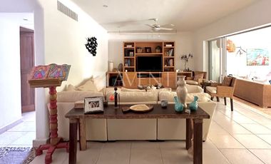 Casa en Venta, Isla Dorada Residencial, Cancún Quintana Roo.