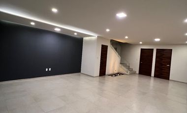 Moderna Casa NUEVA e Inteligente con Alberca y 4 Recámaras!