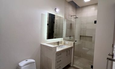 Moderna Casa NUEVA e Inteligente con Alberca y 4 Recámaras!