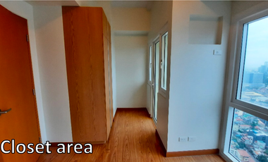 Newly turned over 1 bedroom unit with balcony and parking for sale in BGC