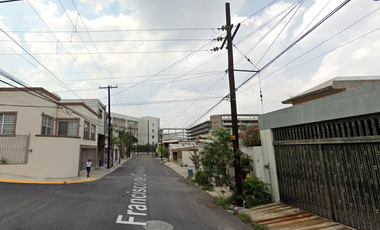 REMATE HERMOSA Y AMPLIA CASA EN MONTERREY NUEVO LEON