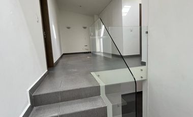 Casa de 4 recámaras en Altozano