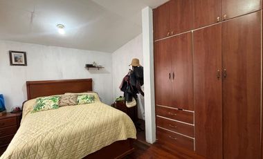 Económica casa en venta en Loja barrio Epoca