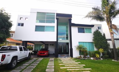 Casa en renta en campestre morillotla