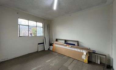 Casa rentera en venta en la Av. Pío Jaramillo