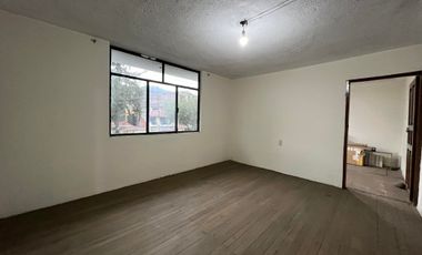 Casa rentera en venta en la Av. Pío Jaramillo